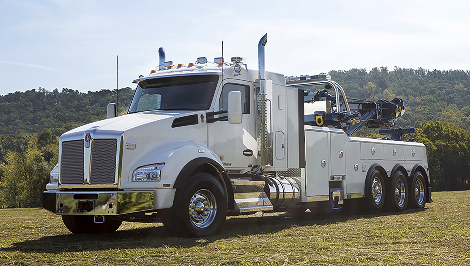 Century 1150 rotator wrecker on a heavy-duty chassis